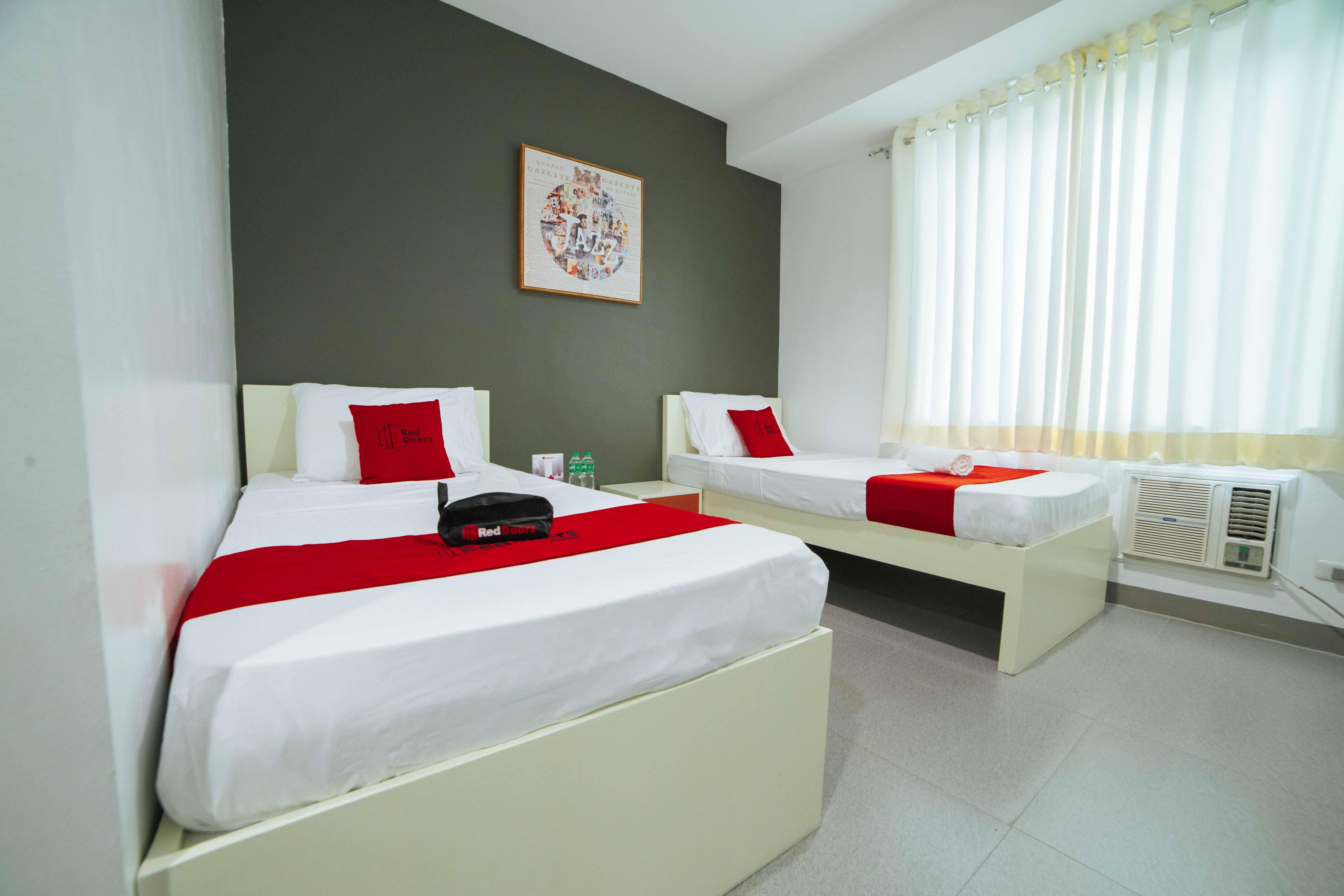 Reddoorz Plus @ Roxas Street Davao Luaran gambar