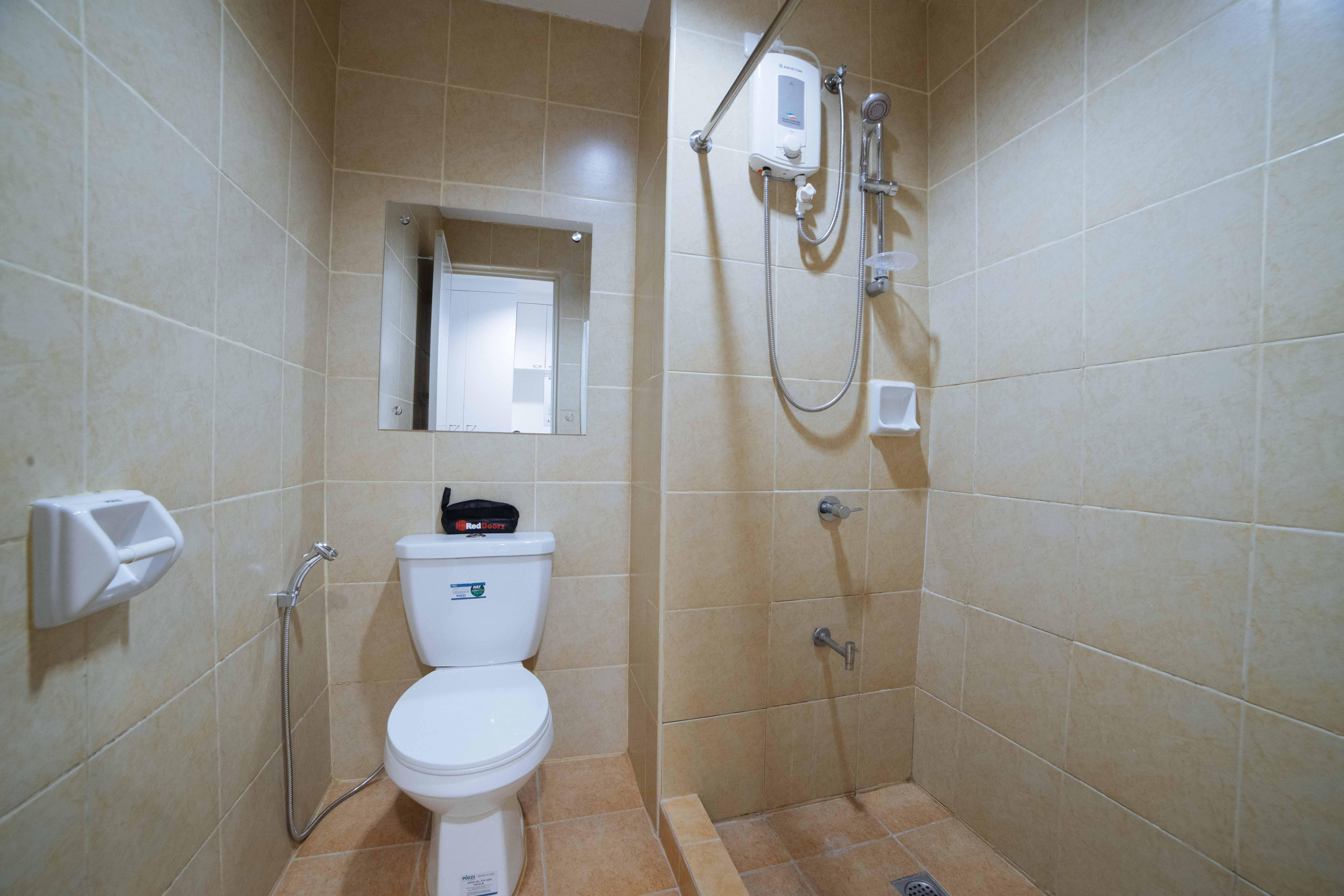 Reddoorz Plus @ Roxas Street Davao Luaran gambar