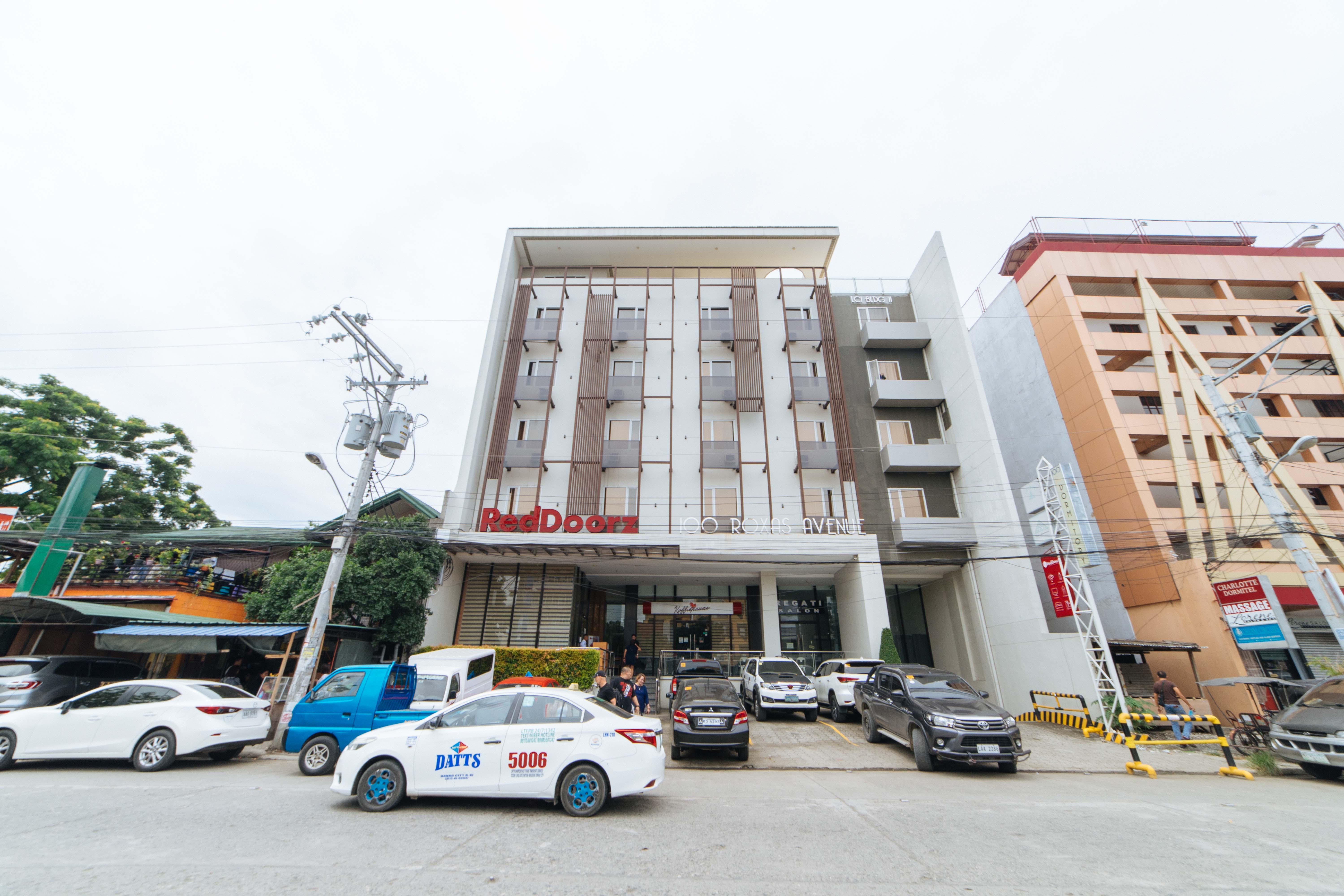 Reddoorz Plus @ Roxas Street Davao Luaran gambar