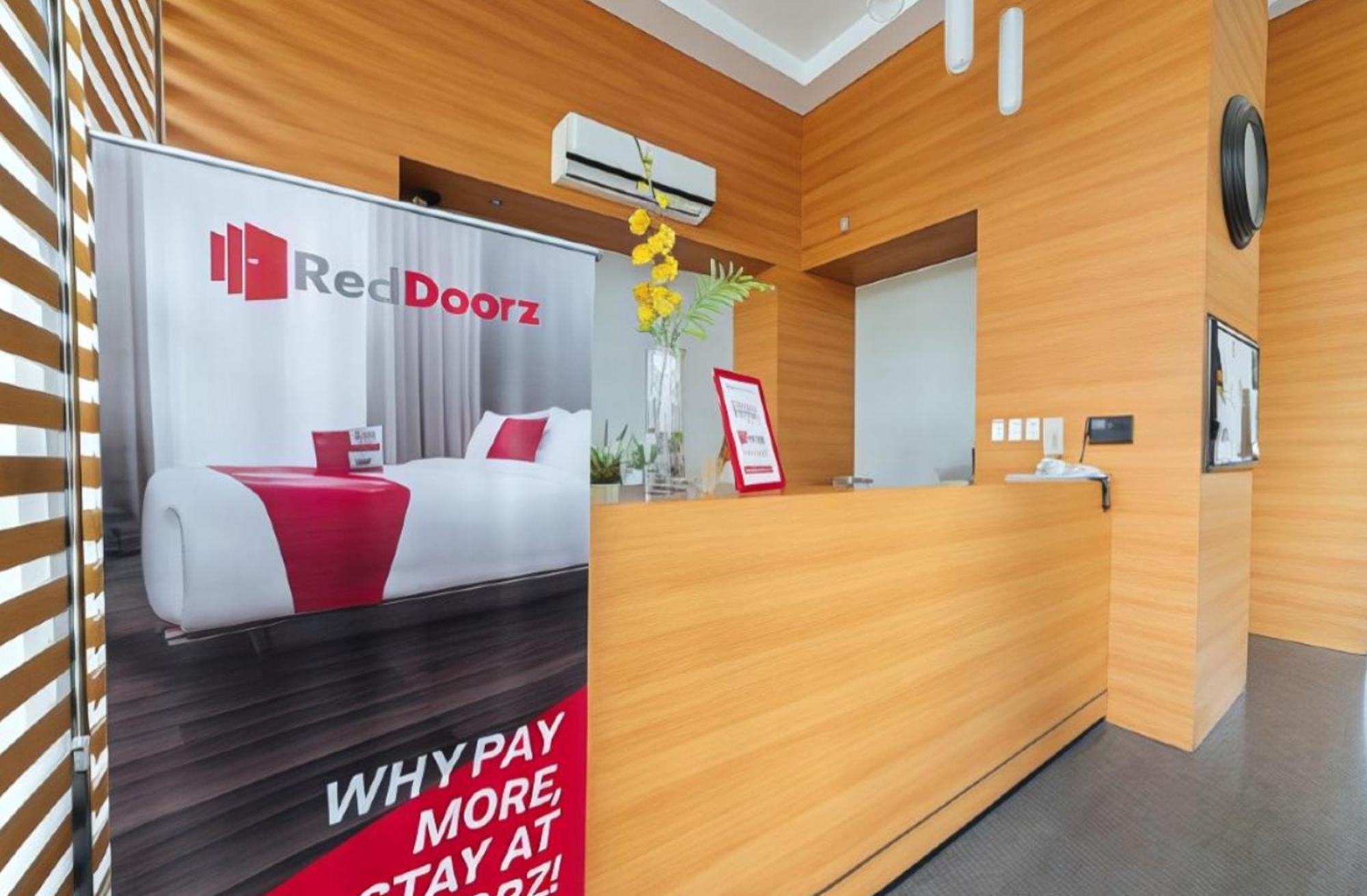 Reddoorz Plus @ Roxas Street Davao Luaran gambar
