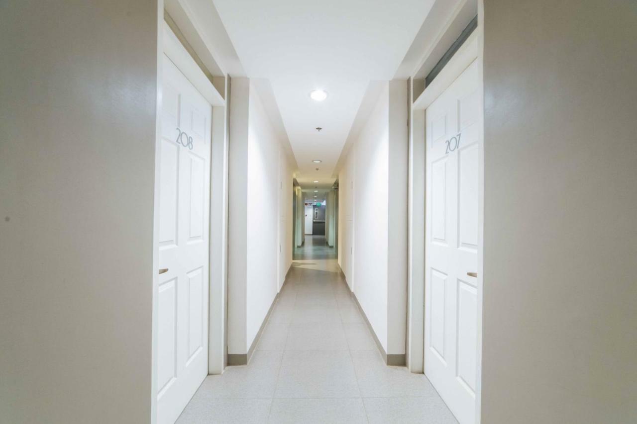 Reddoorz Plus @ Roxas Street Davao Luaran gambar