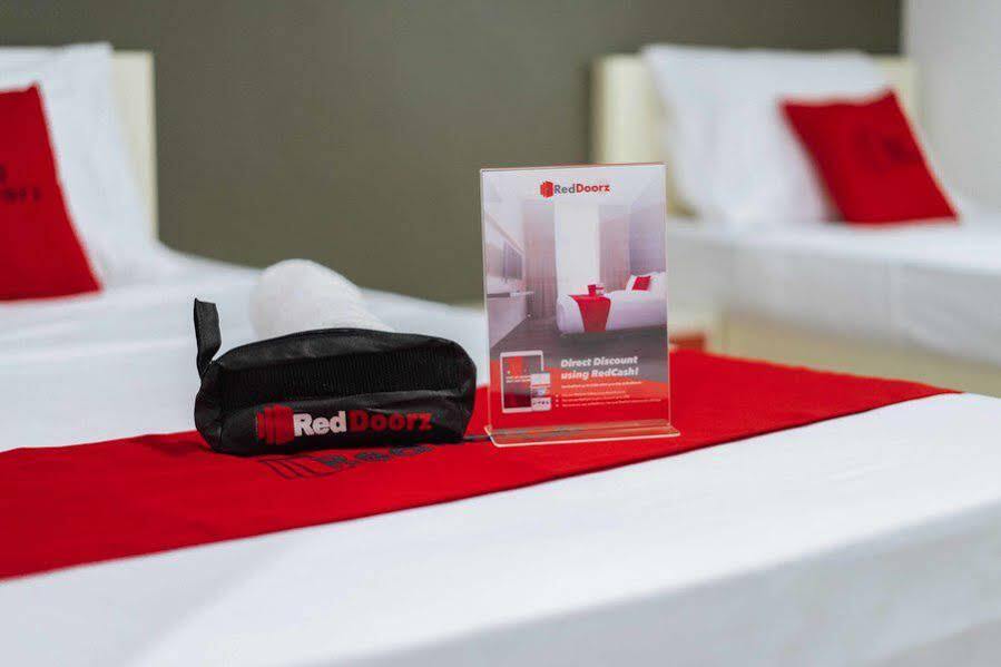 Reddoorz Plus @ Roxas Street Davao Luaran gambar